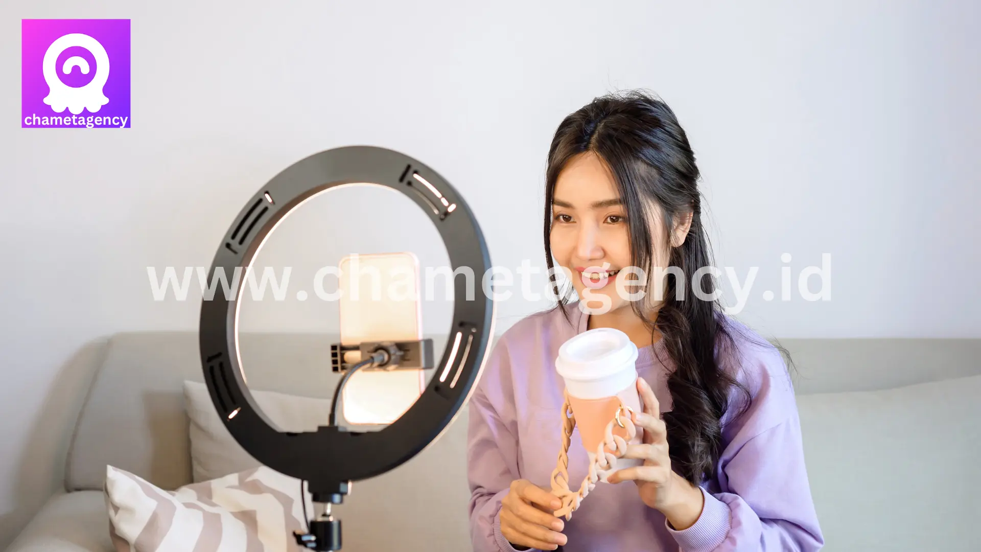 Caution sign superimposed on Chamet app logo