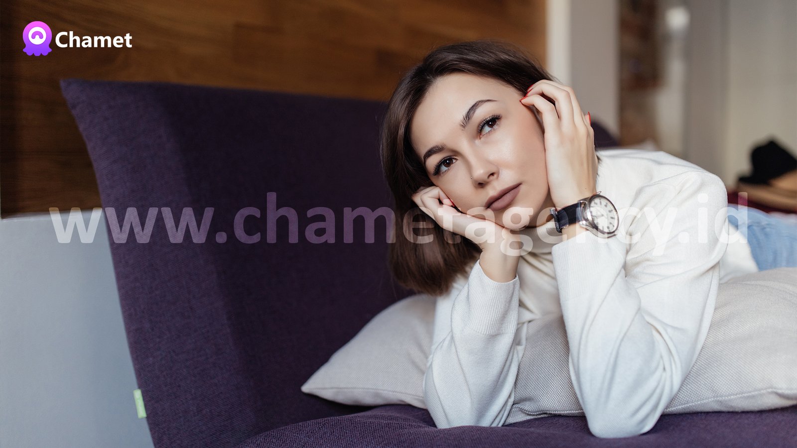 how Chamet hostess deals with troubled minds